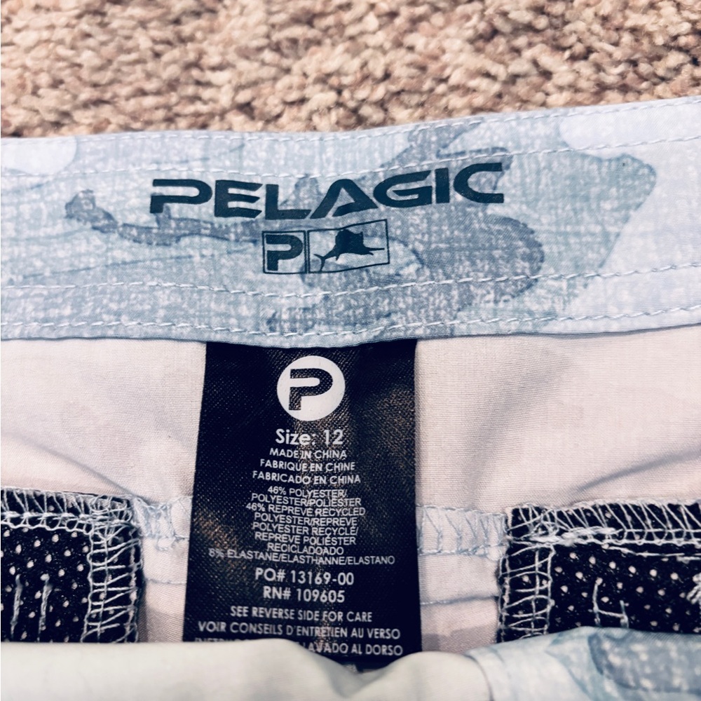 NWT Pelagic Moana blue fish camo women’s shorts size 12 outdoors water hike - Picture 3 of 9